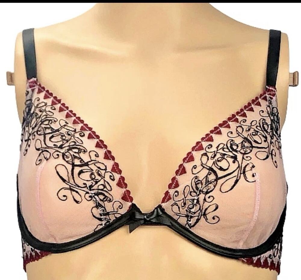 VICTORIA SECRET VERY SEXY LOVE LETTERS EMBROIDERED UNLINED MESH BRA 34DD